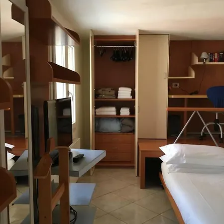 Degli Ulivi Апартаменти *